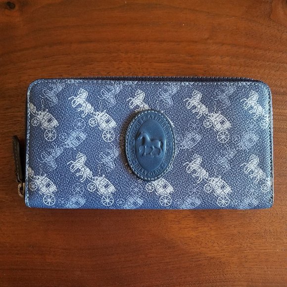 coach wallet horse and carriage
